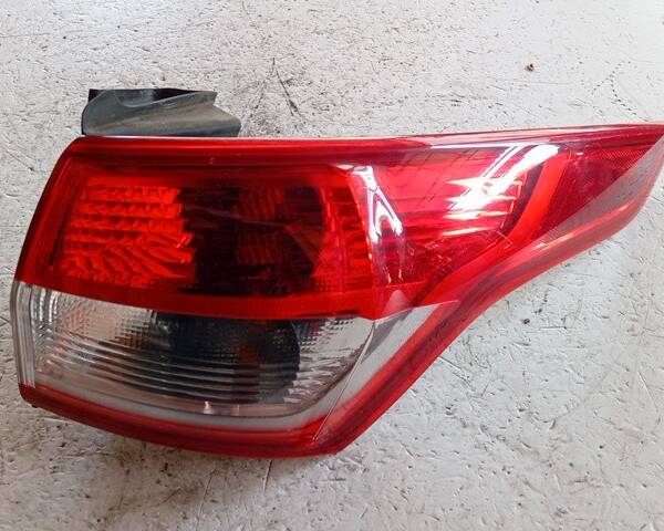 STOP FANALE POSTERIORE DESTRO PER FORD Kuga Serie CV4413404AG (16>19)
