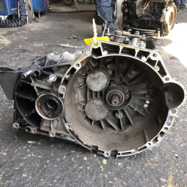 CAMBIO MANUALE COMPLETO PER KIA Sorento 3° Serie 430003B010 diesel 2199 (09>)