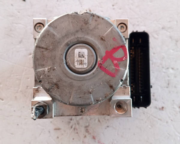 CENTRALINA ABS PER FORD Fiesta 7° Serie 10022014664 XUJN diesel 1499 (17>>)