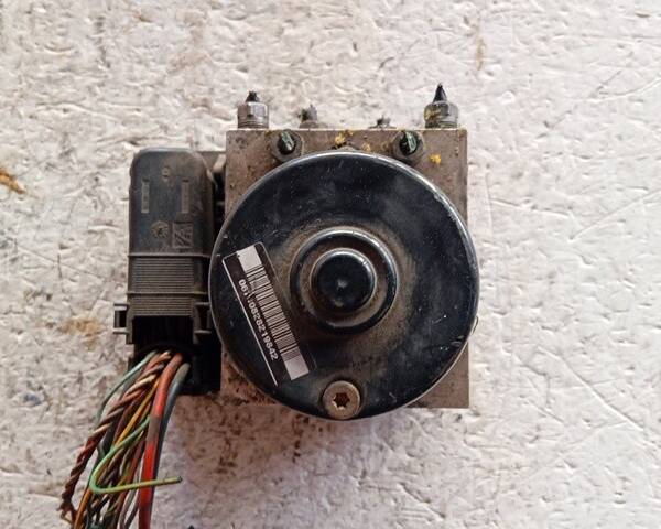 CENTRALINA ABS PER VOLKSWAGEN Polo 4° Serie 10096004233 D4204T diesel 1997 (01