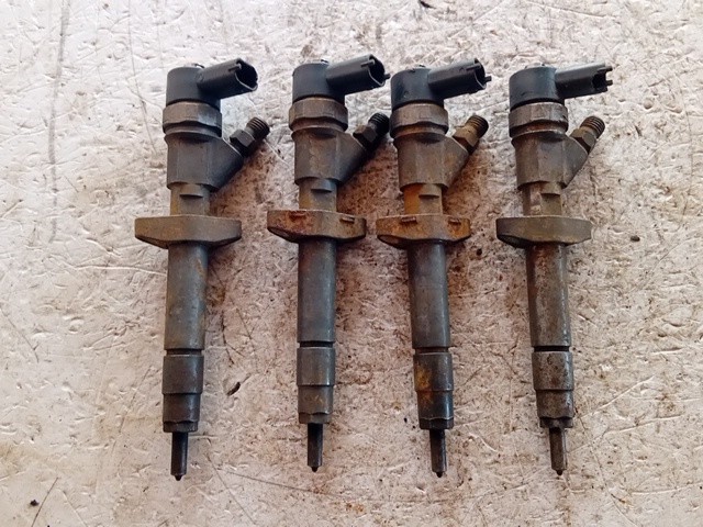 KIT INIETTORI PER RENAULT Laguna Berlina 3° Serie 0445110084 diesel 2188 (01>05
