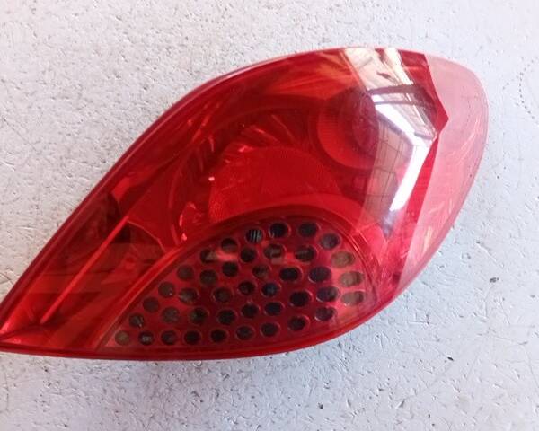 STOP FANALE POSTERIORE DESTRO PER PEUGEOT 207 1° Serie 9649986580 (06>09)