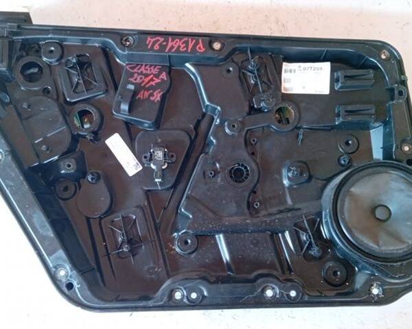 ALZACRISTALLO ELETTRICO ANT. SX PER MERCEDES Classe A Serie (W176) A1767206500