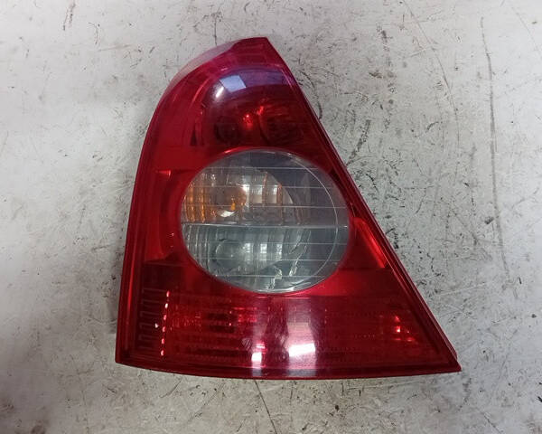 STOP FANALE POSTERIORE SINISTRO PER RENAULT Clio Serie 8200071413 (01>05)