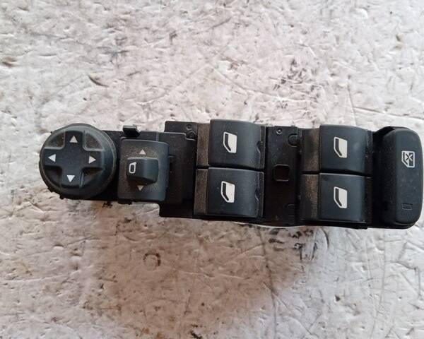 PULSANTIERA ANTERIORE SINISTRA PER OPEL Crossland Serie (X) 96788281ZD04 (17>)