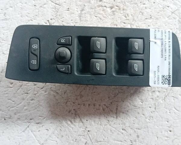 PULSANTIERA ANTERIORE SINISTRA PER VOLVO V40 Serie 31376495 (12>15)