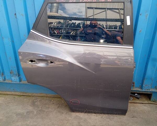 PORTIERA POSTERIORE DESTRA PER SSANGYONG Tivoli Serie 673 910 (15>)