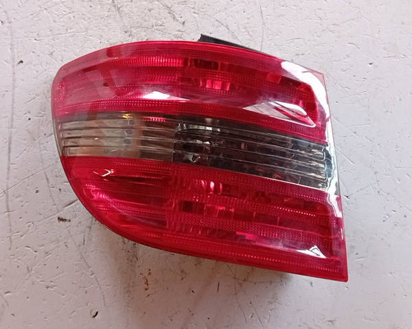 STOP FANALE POSTERIORE SINISTRO PER MERCEDES Classe B W245 1° Serie 640940 (05
