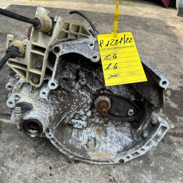 CAMBIO MANUALE COMPLETO PER CITROEN C4 Berlina benzina 1360 (04>08)