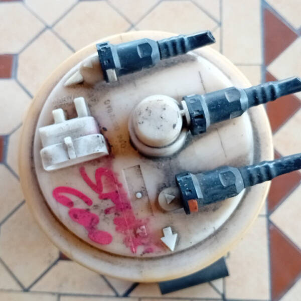 POMPA CARBURANTE PER SMART Fortwo Coupé (W450) 09750029901 benzina 599 (03>07)