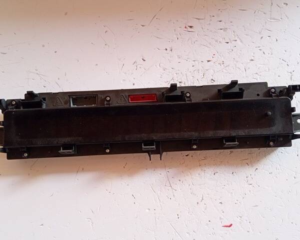 QUADRO STRUMENTI PER RENAULT Scenic Serie 281179133 (03>09)