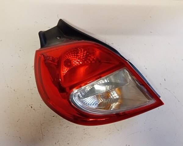 STOP FANALE POSTERIORE SINISTRO PER RENAULT Clio Serie 26110102 (08>15)