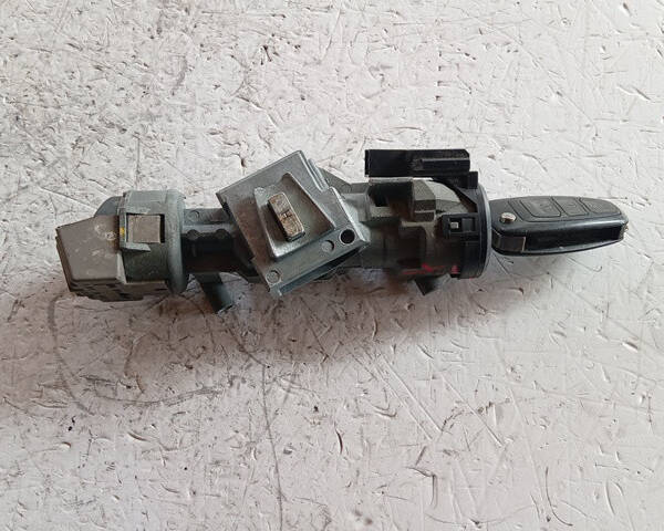 BLOCCASTERZO PER FORD Focus Berlina 5° Serie 3M513F880AE (11>14)