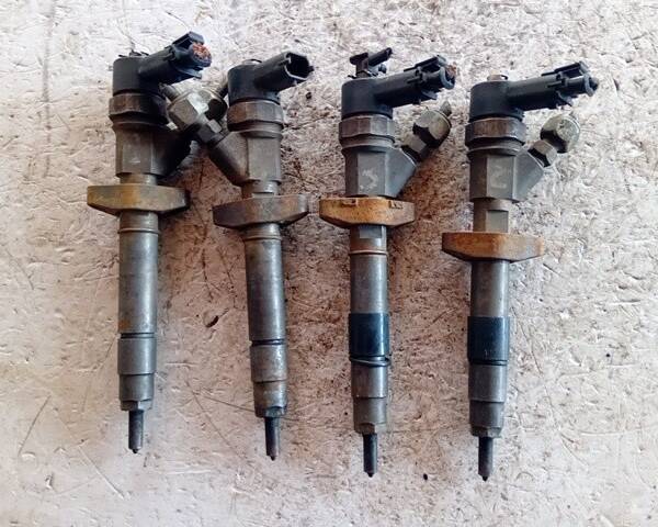 KIT INIETTORI PER OPEL Vivaro 1° Serie 8200084534 diesel 2463 (01>06)