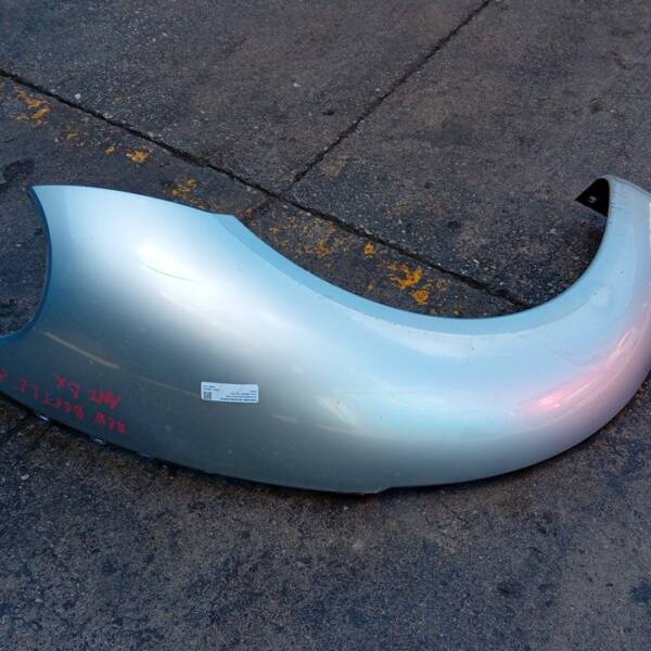 PARAFANGO ANTERIORE DESTRO PER VOLKSWAGEN New Beetle 1° Serie AYD (98>10)