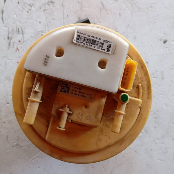 POMPA CARBURANTE PER PEUGEOT 3008 GT Line 100115544AH diesel 1499 (17>)