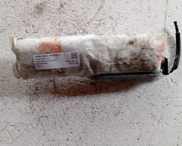 AIRBAG SEDILE DESTRO PER SUZUKI Swift 5° Serie 8585068L00000 (10>16)