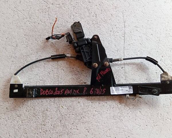 ALZACRISTALLO ELETTRICO ANT. DX PER FIAT Doblo Serie 0517184030E (00>05)