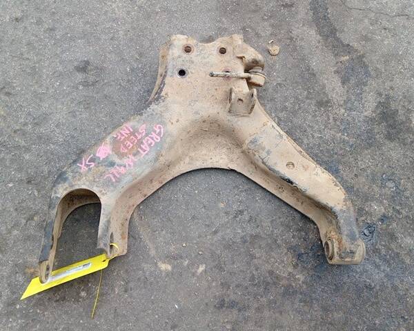 BRACCIO OSCILLANTE INFERIORE ANTERIORE SINISTRO PER GREAT WALL MOTOR Steed 5 Se