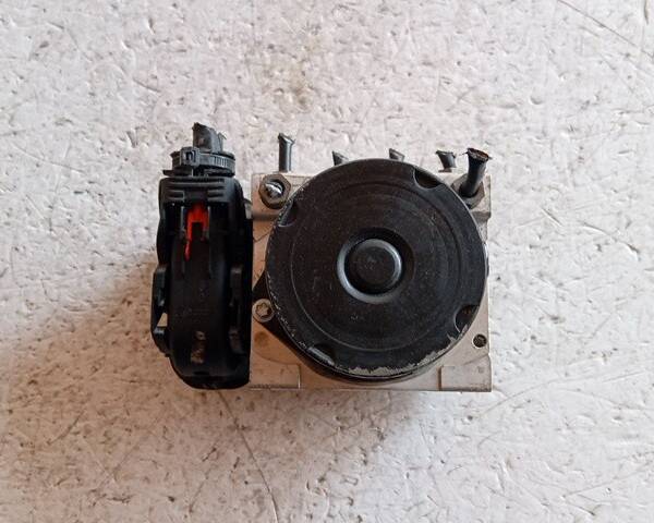 CENTRALINA ABS PER VOLKSWAGEN Polo 4° Serie 0265232244 diesel 1390 (01>09)