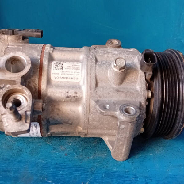 COMPRESSORE A/C PER FORD Fiesta 7° Serie XYJC benzina 1084 (17>>)