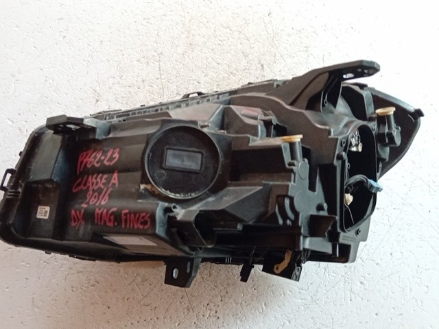 FARO ANTERIORE DESTRO PER MERCEDES Classe A Serie (W176) A1769069000 (12>18) - immagine 4