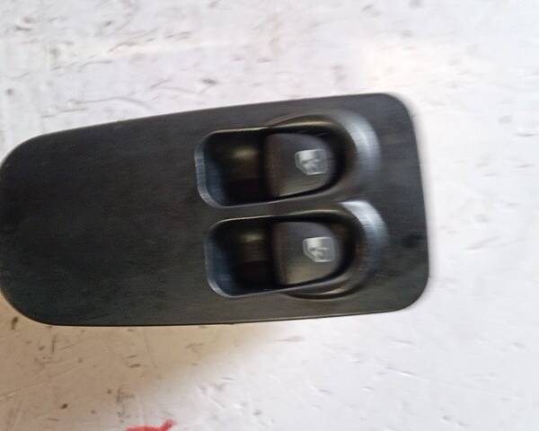 PULSANTIERA ANTERIORE SINISTRA PER LANCIA Ypsilon 1° Serie 735360604 (03>06)