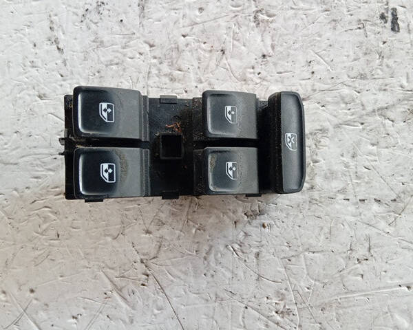 PULSANTIERA ANTERIORE SINISTRA PER VOLKSWAGEN Golf 7 Berlina CLH (12>)