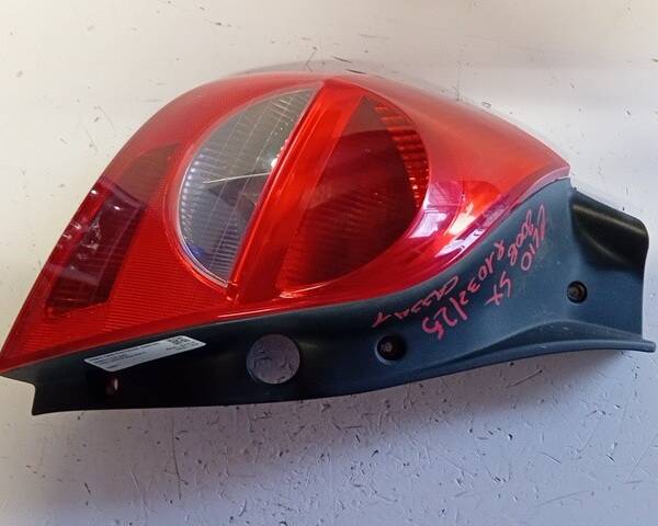 STOP FANALE POSTERIORE SINISTRO PER RENAULT Clio Serie K9K T7 (04>08)