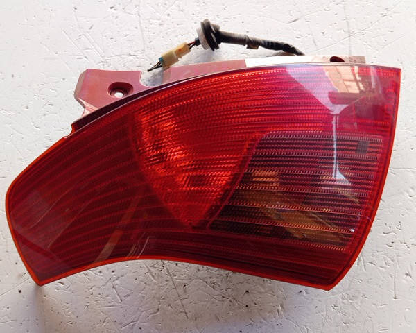 STOP FANALE POSTERIORE SINISTRO PER SUZUKI Swift 4° Serie 3567062J00000 Z13DT