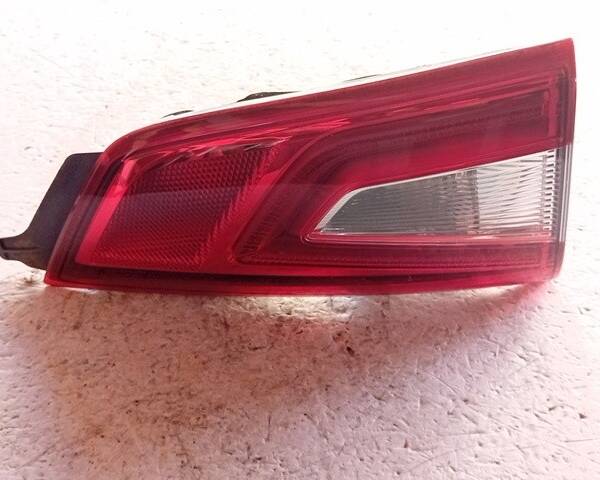 STOP POSTERIORE SINISTRO INTEGRATO NEL PORTELLO PER NISSAN Qashqai Serie R9M (1