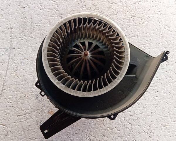 VENTOLA RISCALDAMENTO PER VOLKSWAGEN Polo 5° Serie 6Q1819015J (09>17)