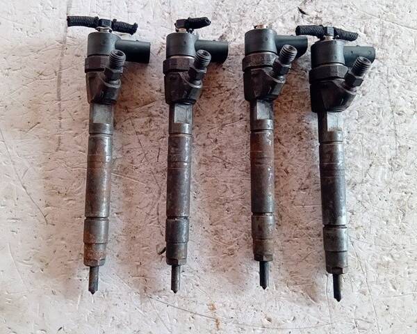 KIT INIETTORI PER MERCEDES Sprinter 2° Serie 0445110190 diesel 2685 (00>06)