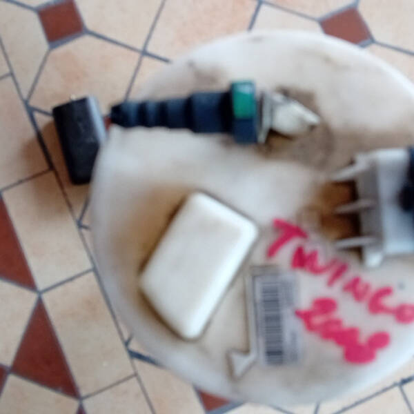 POMPA CARBURANTE PER RENAULT Twingo II serie benzina 1149 (07>14)