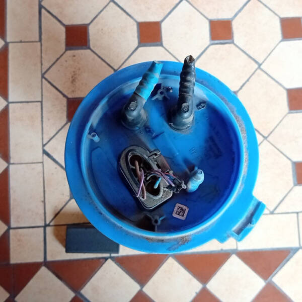 POMPA CARBURANTE PER VOLKSWAGEN Passat Berlina 4° Serie 1K0919051BH benzina 13