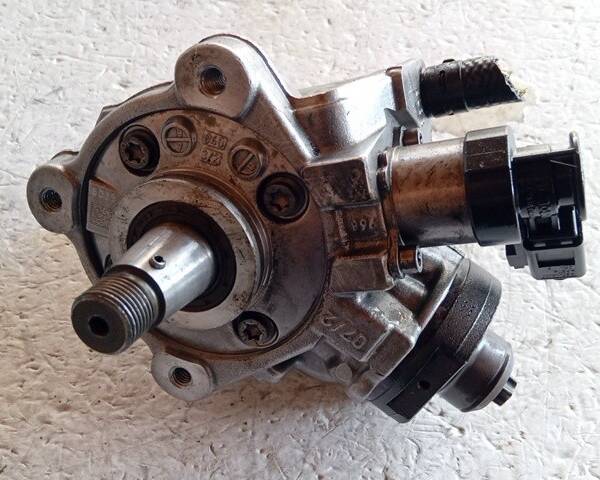 POMPA COMMON RAIL PER VOLKSWAGEN Passat Berlina 5° Serie 0445010526 CFG diesel