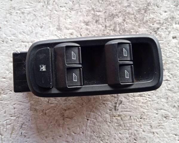 PULSANTIERA ANTERIORE SINISTRA PER FORD Fiesta 6° Serie 8A6T14A132CC (08>17)