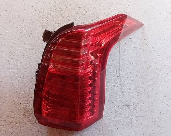 STOP FANALE POSTERIORE DESTRO PER PEUGEOT 5008 1° Serie 9HZ (09>)